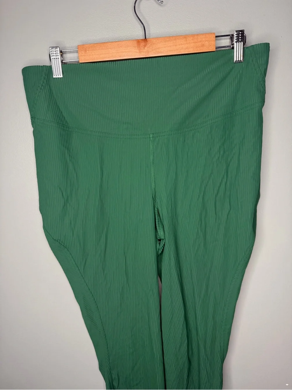 Lululemon Base Pace High-Rise Ribbed Tight 25